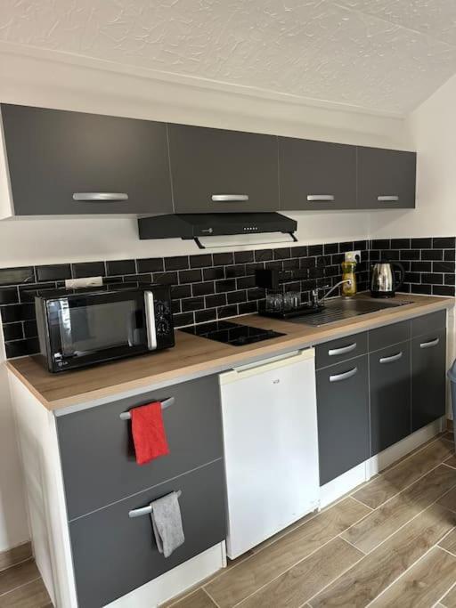 Charmante Studio Ligne 13 Tram 5 Saint Denis Пьерфит-сюр-Сен Экстерьер фото