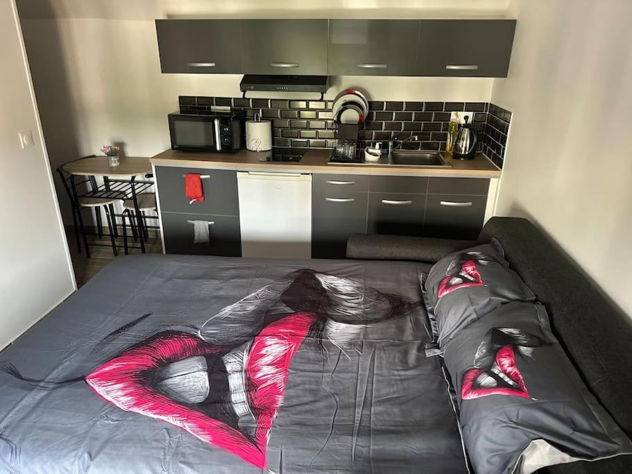 Charmante Studio Ligne 13 Tram 5 Saint Denis Пьерфит-сюр-Сен Экстерьер фото